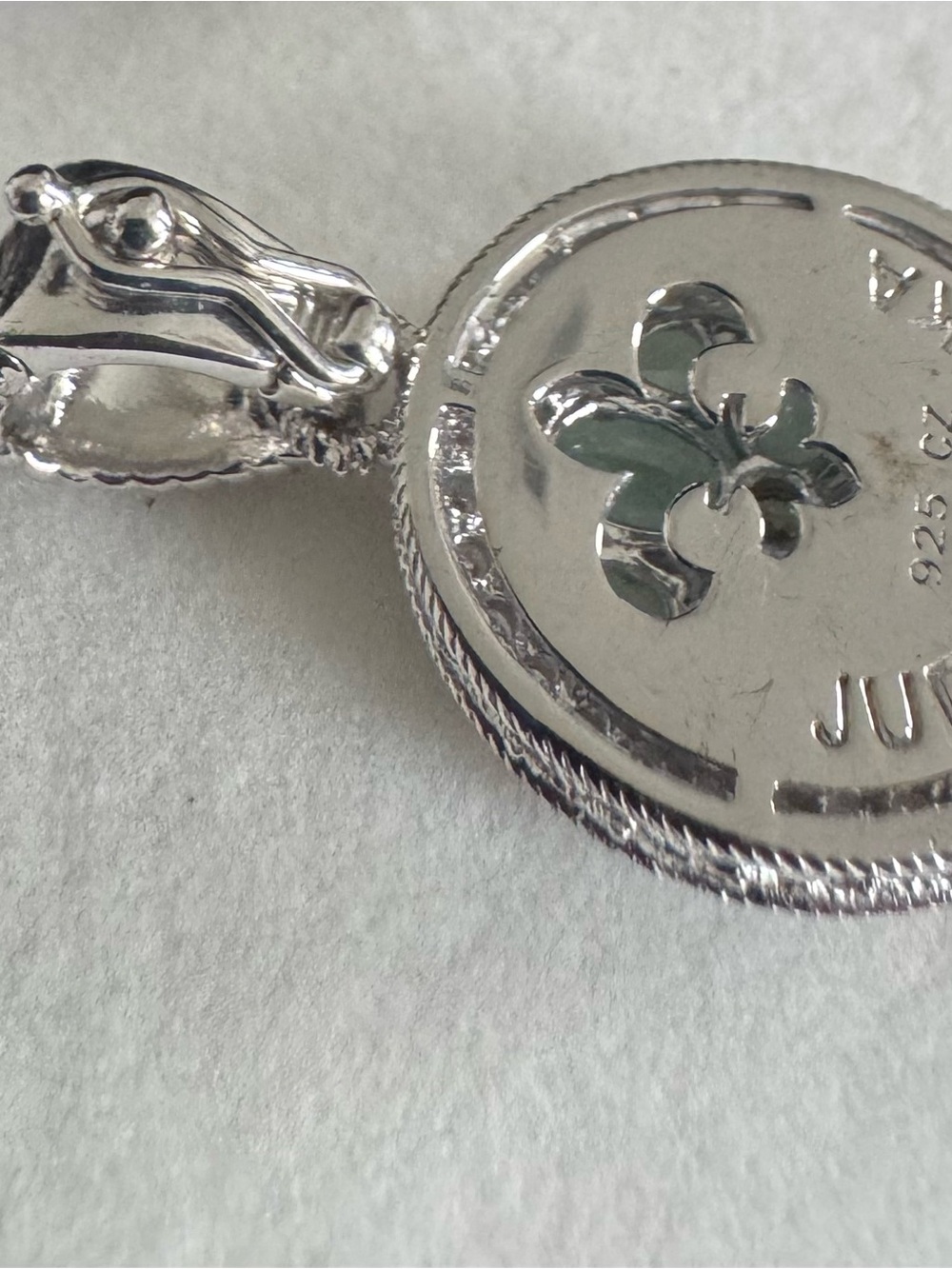 Judith Ripka 925 Silver Oval Aquamarine Cluster Pendant w/Surrounding Diamonique - Picture 6 of 8